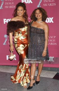 Telma Hopkins feet photo 11
