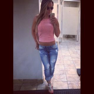 Tenille Dashwood feet photo thumbnail