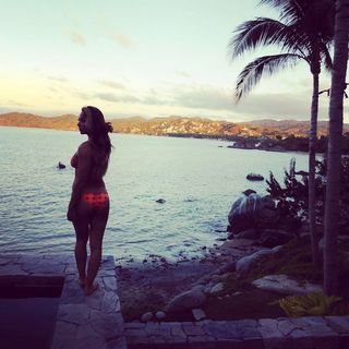 Tenille Dashwood feet photo thumbnail