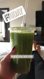 Tenille Dashwood feet photo thumbnail