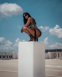 Tenille Dashwood feet photo thumbnail
