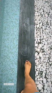 Tenille Dashwood feet photo thumbnail