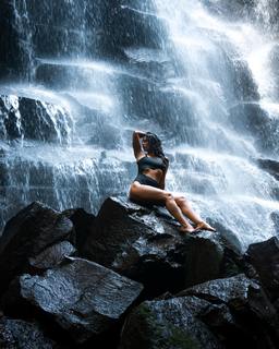 Tenille Dashwood feet photo thumbnail