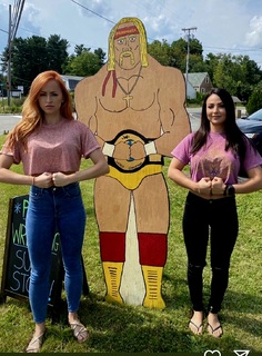 Tenille Dashwood feet photo thumbnail