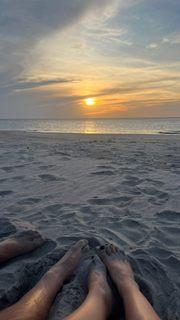 Tenille Dashwood feet photo thumbnail