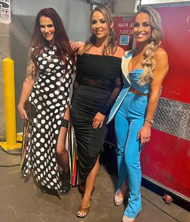 Tenille Dashwood feet photo thumbnail