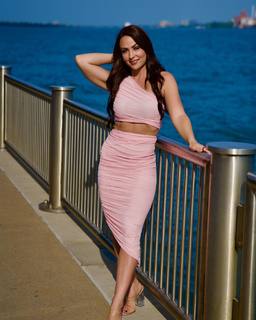 Tenille Dashwood feet photo thumbnail