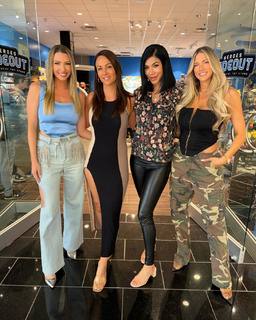 Tenille Dashwood feet photo thumbnail