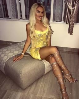 Teodora Dzehverovic feet photo thumbnail