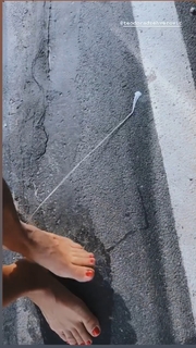 Teodora Dzehverovic feet photo thumbnail