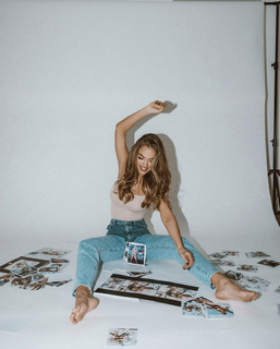 Teodora Dzehverovic feet photo thumbnail