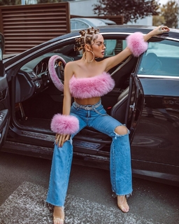 Teodora Dzehverovic feet photo thumbnail