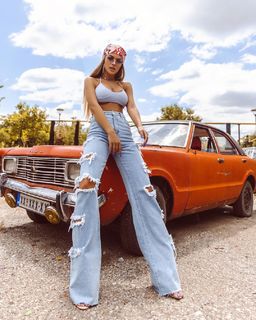 Teodora Dzehverovic feet photo thumbnail