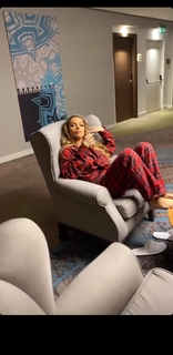 Teodora Dzehverovic feet photo thumbnail