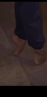 Teodora Dzehverovic feet photo thumbnail