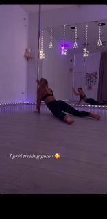 Teodora Dzehverovic feet photo thumbnail