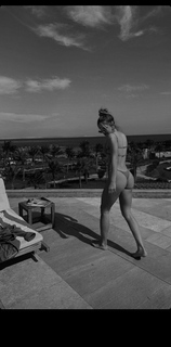 Teodora Dzehverovic feet photo thumbnail