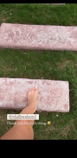 Teodora Dzehverovic feet photo thumbnail