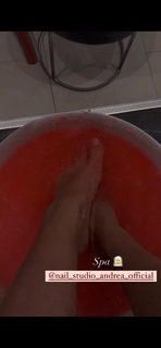 Teodora Dzehverovic feet photo thumbnail