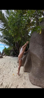 Teodora Dzehverovic feet photo thumbnail