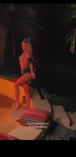 Teodora Dzehverovic feet photo thumbnail