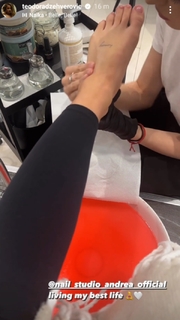 Teodora Dzehverovic feet photo thumbnail