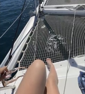 Teodora Popovska feet photo thumbnail