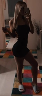 Teodora Popovska feet photo thumbnail