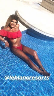 Teresa Giudice feet photo thumbnail