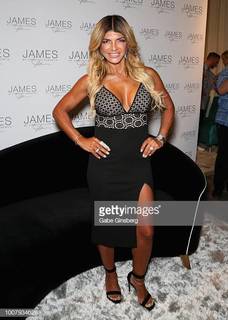 Teresa Giudice feet photo thumbnail