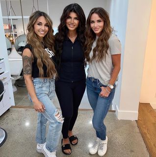 Teresa Giudice feet photo thumbnail