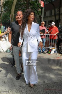 Teresa Giudice feet photo thumbnail