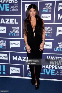 Teresa Giudice feet photo thumbnail