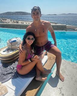 Teresa Giudice feet photo thumbnail