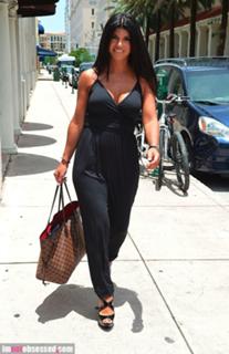 Teresa Giudice feet photo thumbnail