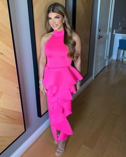 Teresa Giudice feet photo thumbnail