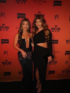 Teresa Giudice feet photo thumbnail