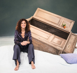 Teresa Mannino feet photo 15
