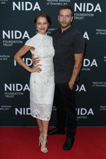 Teresa Palmer feet photo thumbnail
