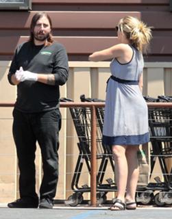 Teresa Palmer feet photo thumbnail