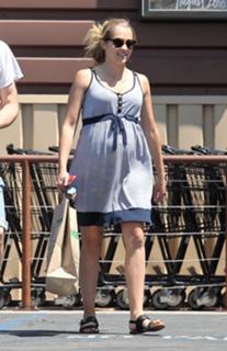 Teresa Palmer feet photo thumbnail