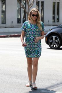 Teresa Palmer feet photo thumbnail