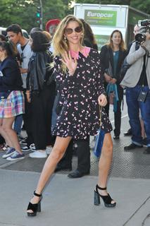 Teresa Palmer feet photo thumbnail