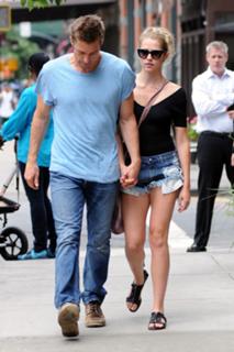 Teresa Palmer feet photo thumbnail