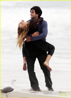 Teresa Palmer feet photo thumbnail