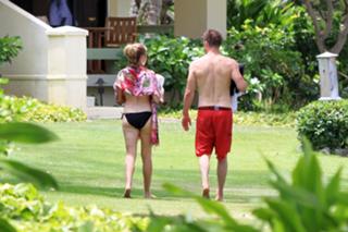 Teresa Palmer feet photo thumbnail