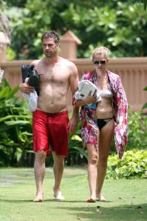 Teresa Palmer feet photo thumbnail