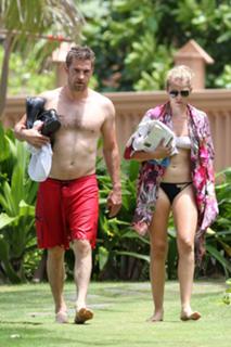 Teresa Palmer feet photo thumbnail