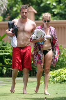 Teresa Palmer feet photo thumbnail
