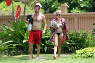 Teresa Palmer feet photo thumbnail
